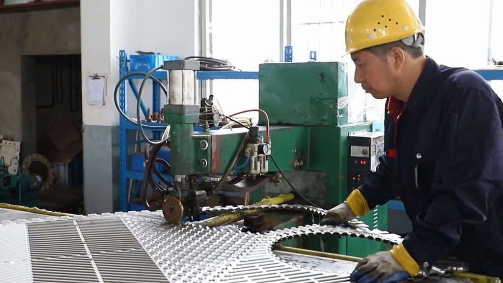 14 Plate welding