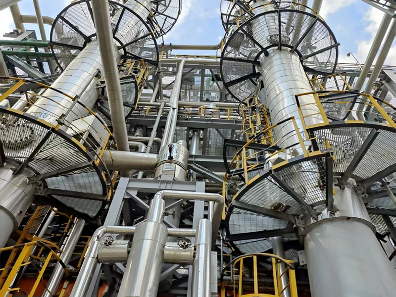 Organic solvent waste liquid recycling and reuse device