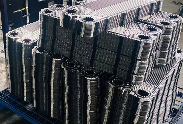 Plate heat exchanger installation