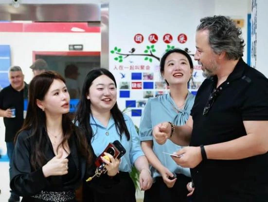 Deepening the Eurasian Market: Turkish General Agent Brings Customers to Visit Gaojie Group for Inspection and Exchange